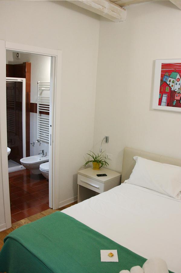 B&B Cerasarella วีโบ วาเลนเซีย ภายนอก รูปภาพ